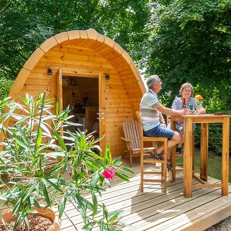 Le Cocoon Asnierois Κάμπινγκ *